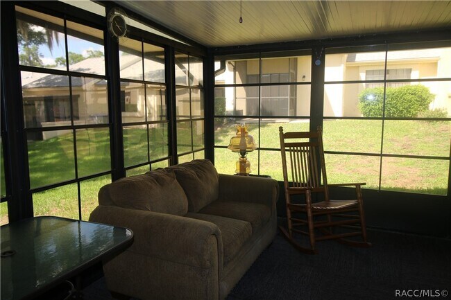 Building Photo - 3316 S Liverpool Point