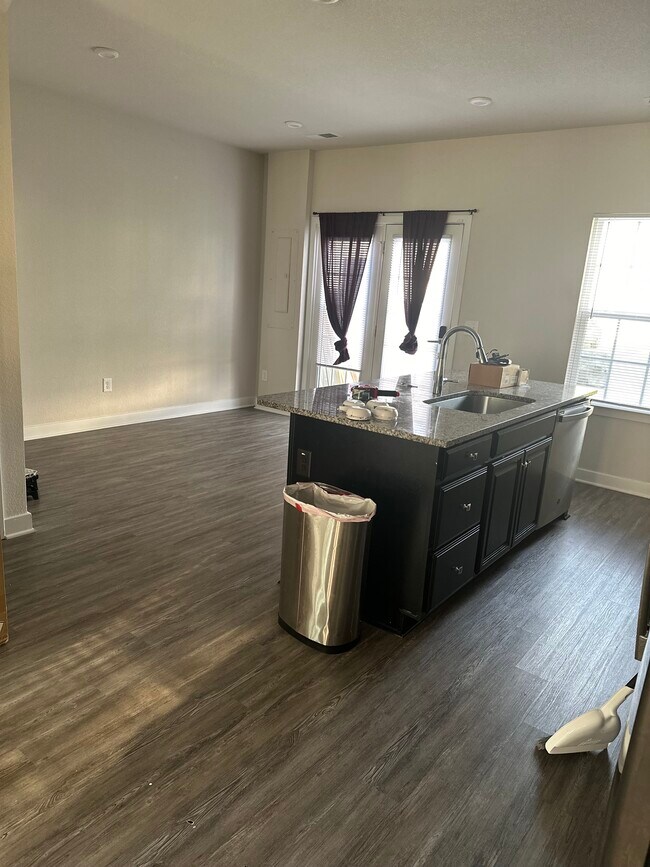 Kitchen 2 - 225 Brittlebrush Dr