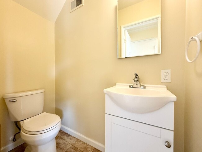 Building Photo - Renovated Single-Family Home in Pacifica!