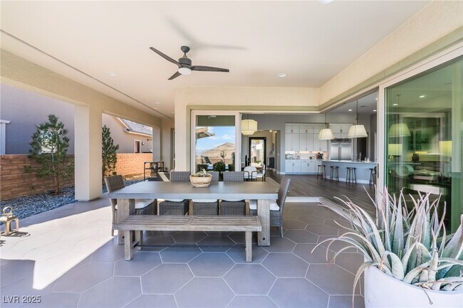 Building Photo - 3120 Greenscape Ln