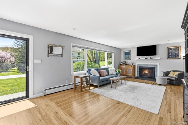 Building Photo - 17 Cottage Pl