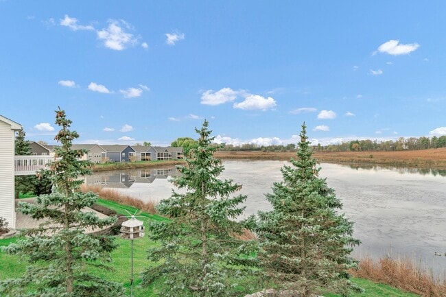 Building Photo - 2660 Harnish Dr