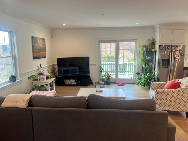 Building Photo - 111-113 Lincoln Ave