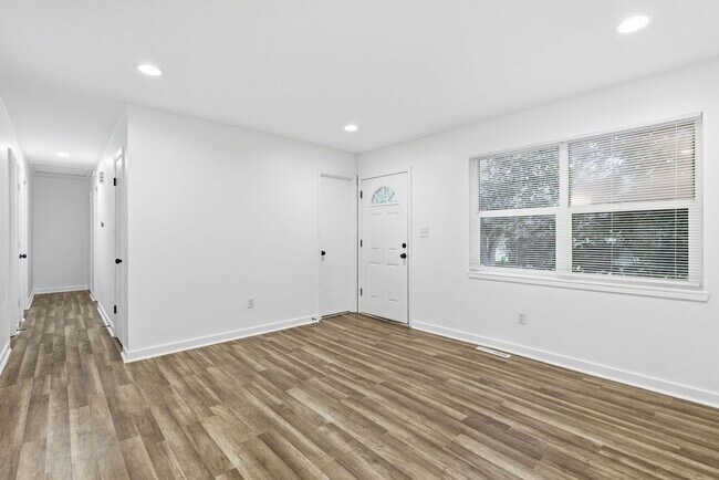 Building Photo - Everything upgraded on this 4 bedroom — to...