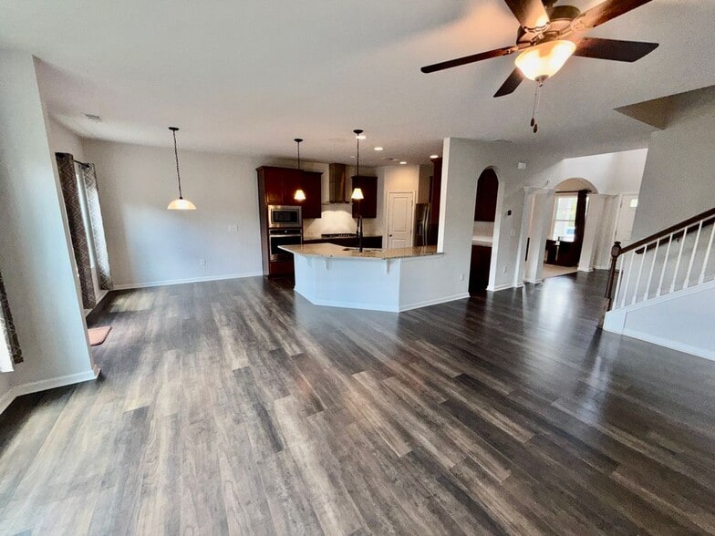 Building Photo - 323 Coppergate Ct