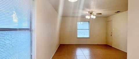 Building Photo - 1105 S Rusk St