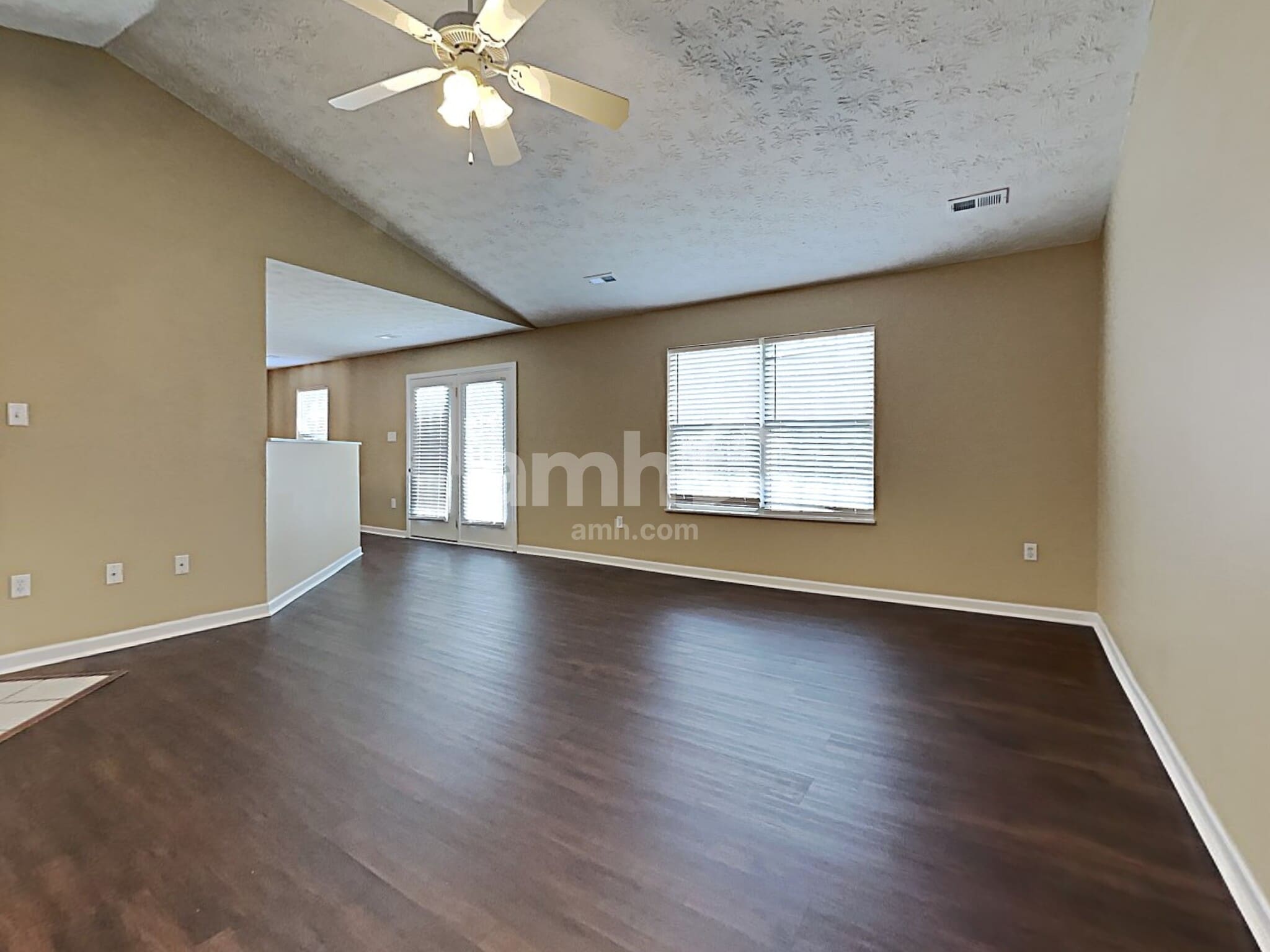 Building Photo - 6100 Glenmay Dr