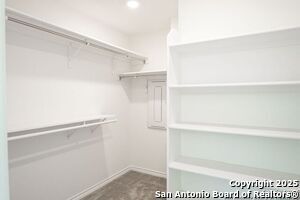 Building Photo - 5527 Castle Brook Dr