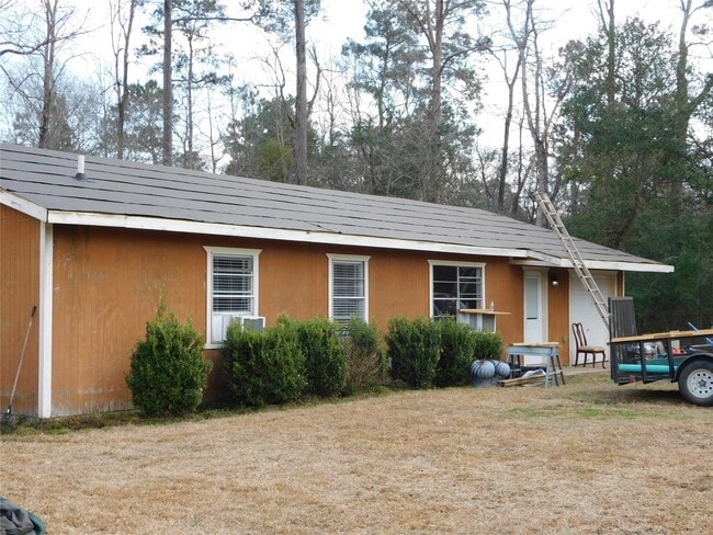 Building Photo - 537 Roscoe