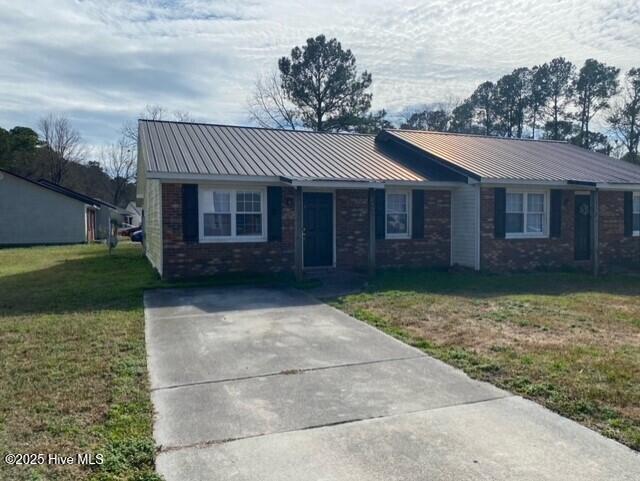 Building Photo - 2305 Knollwood Ln