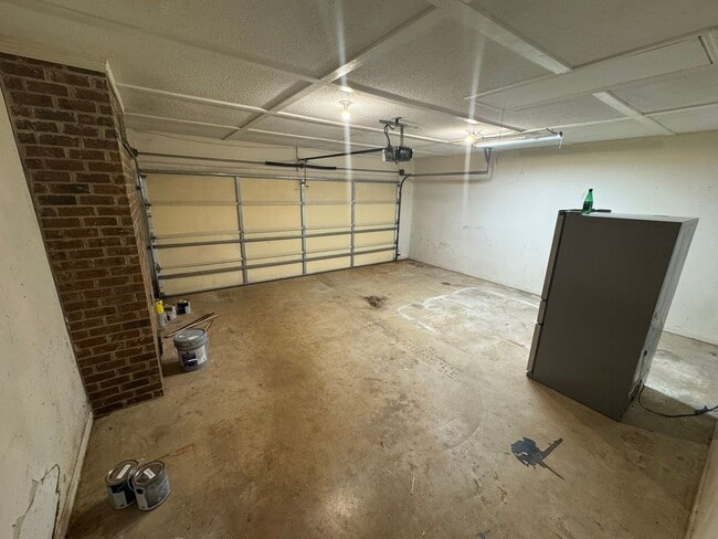 Building Photo - Brookstone Single-Story Ranch Home!
