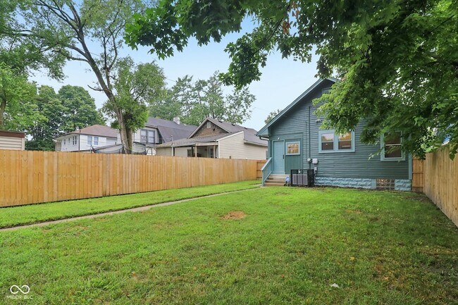 Building Photo - 615 N Grant Ave