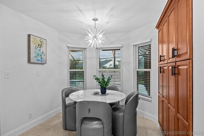 Building Photo - 2400 Seaford Dr