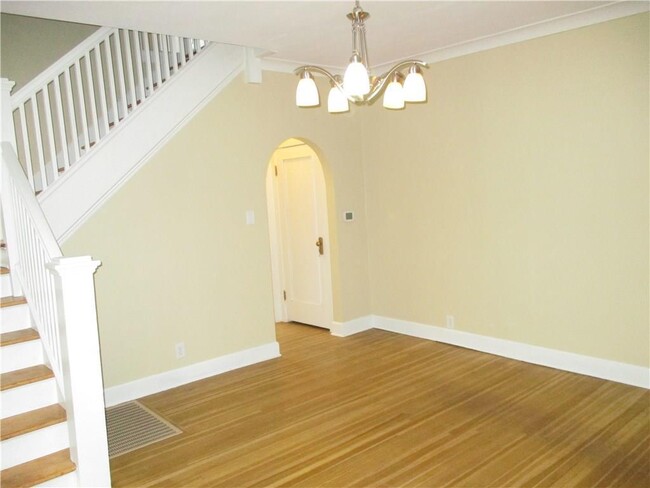 dinning room - 3548 Carrollton Ave