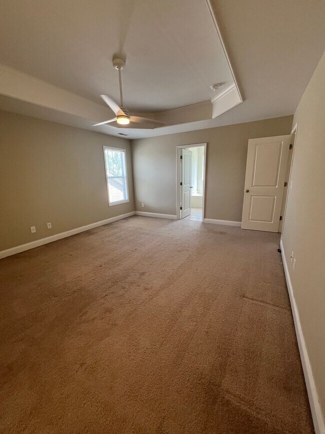 Building Photo - 7108 Verona Dr