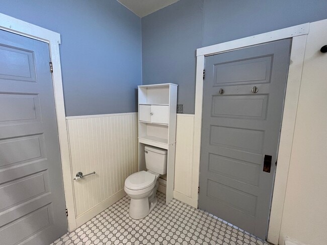 Building Photo - Historic, Charming Home in Coronado Distri...