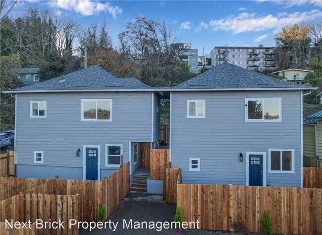 Building Photo - 3 br, 2 bath House - 1334 16th Ave S Unit B