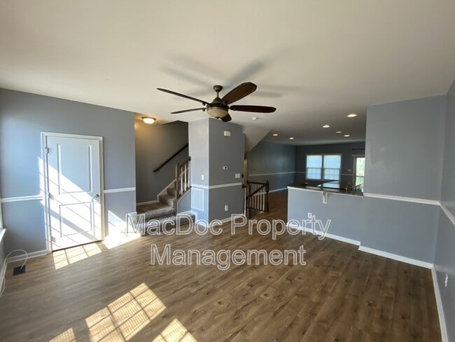 Building Photo - 302 Brenton Rd