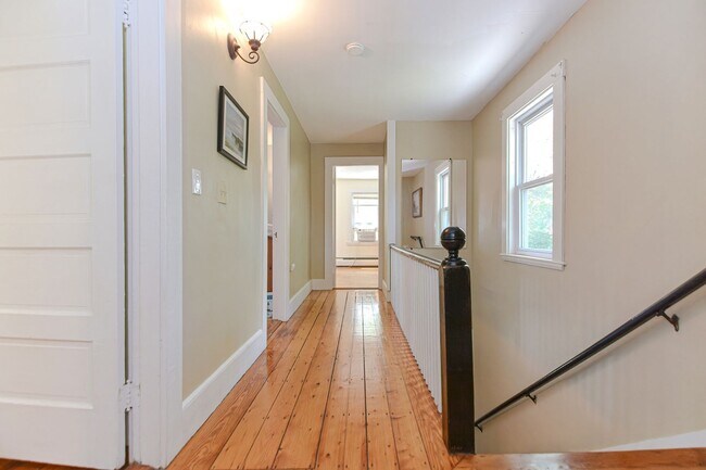 Building Photo - WINTER RENTAL: Squam Light
