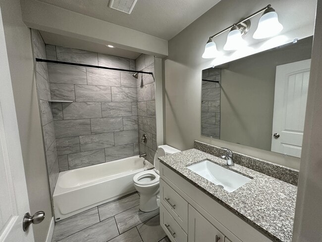 Building Photo - 2275 S 600 E