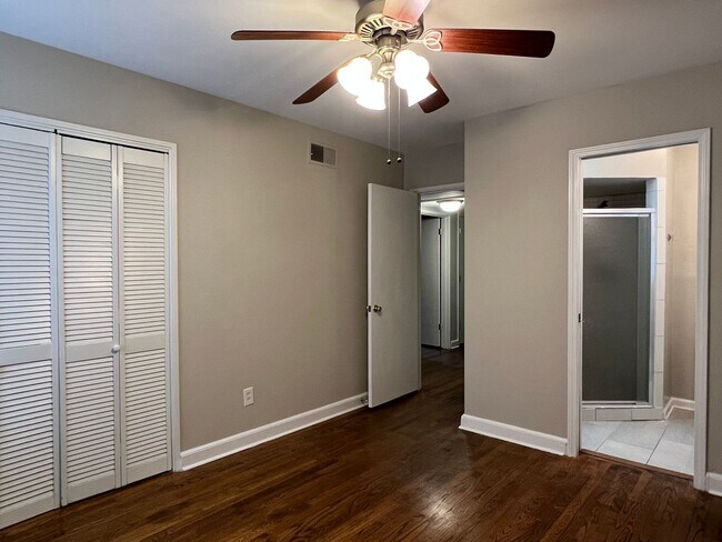 Building Photo - 3 Bedroom / 2 Bath in Dalraida