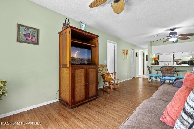Building Photo - 8701 Camelia Ct