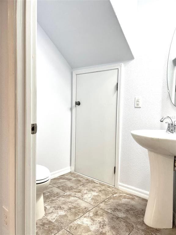 Building Photo - 9741 Trumpet Vine Loop