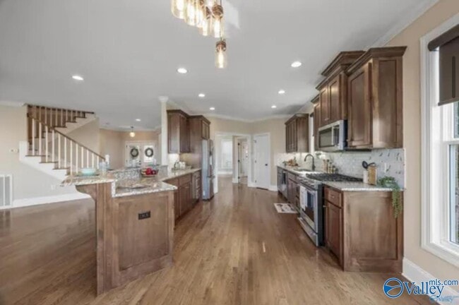 Building Photo - 2807 Talon Cir