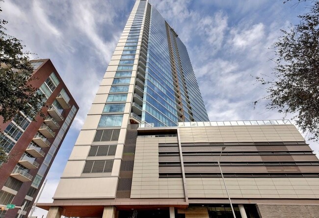 Building Photo - 501 West Ave