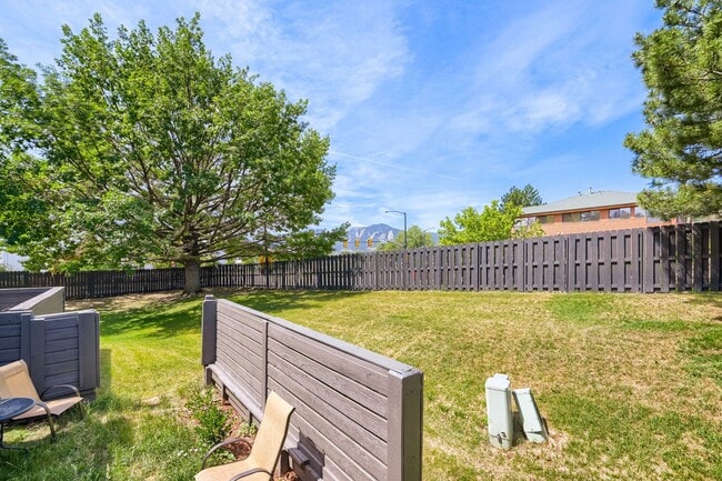 Building Photo - 3015 Edison Ct