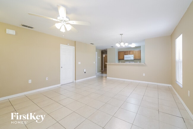 Building Photo - 933 26th St NW