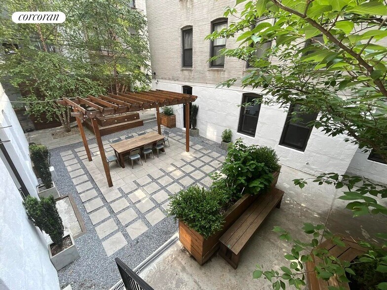 Building Photo - 24-39-39 38th St