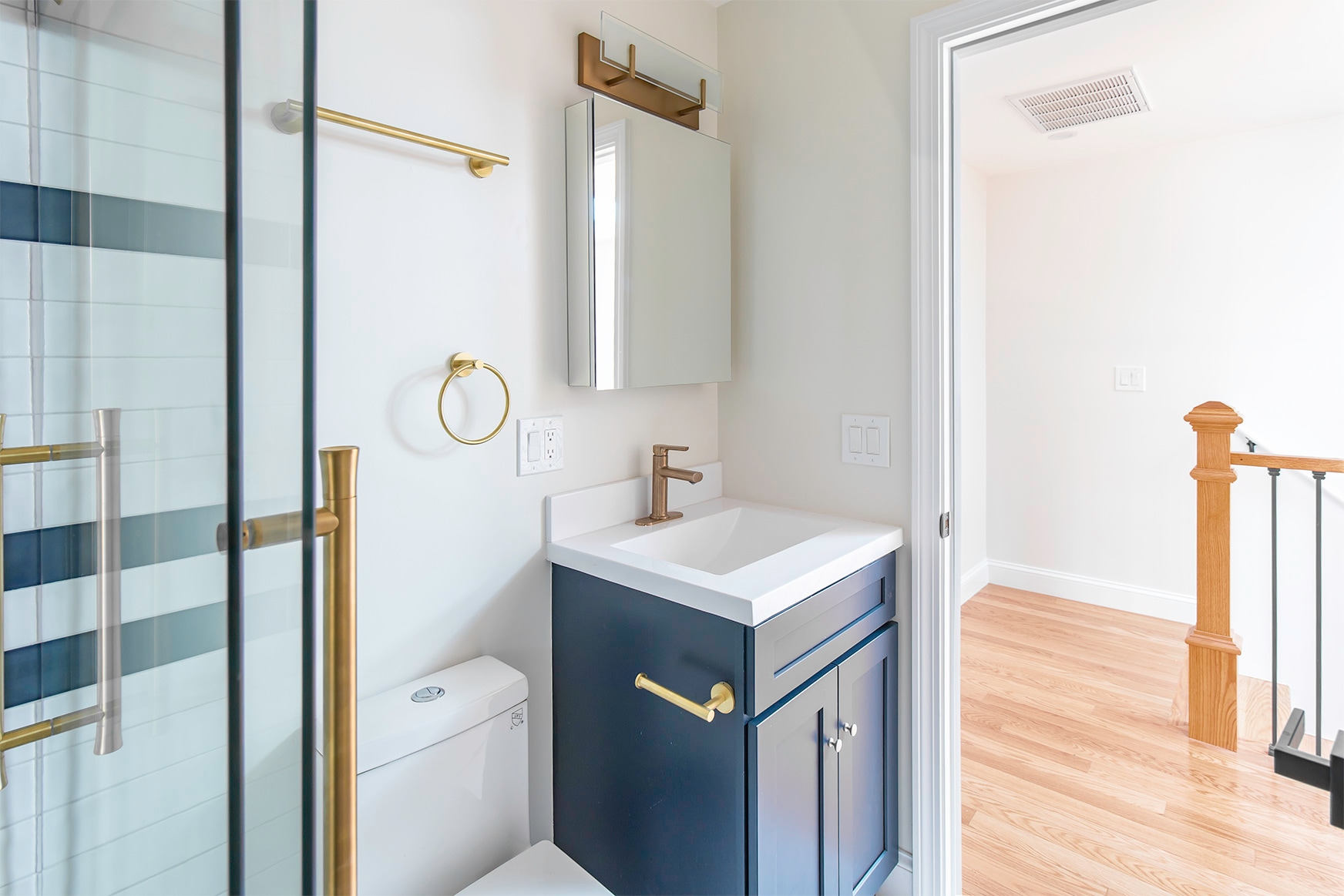 Second floor bathroom - 59 Auriga St