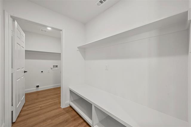 Building Photo - 2307 Mill St