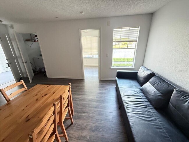 Building Photo - 4105 Tropical Isle Blvd