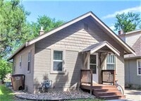 Building Photo - Attention College Students!!