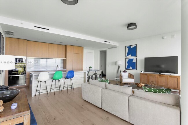 Building Photo - 8701 Collins Ave