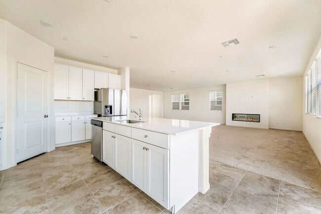 Building Photo - Modern Open-Concept Home with Loft & Designer Finishes in Inspirada!