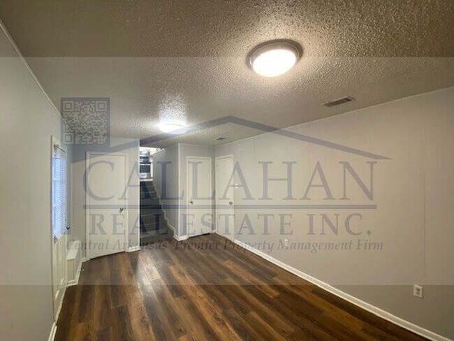 Building Photo - Twin Lakes 3 Bedroom Home