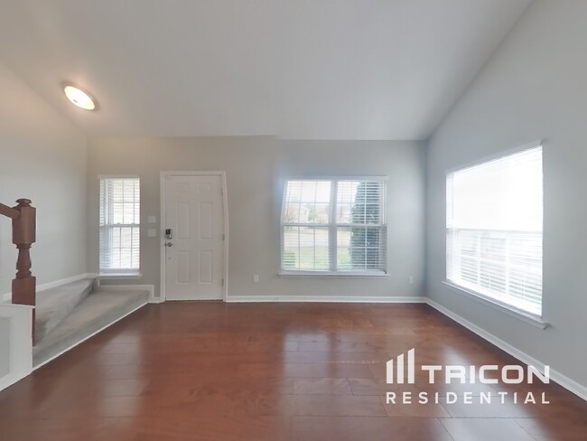 Building Photo - 709 Billie Jean Cir