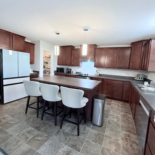Building Photo - 41196 Dortmund Dr