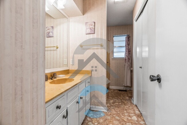 Building Photo - 12533 Rivercrest Dr