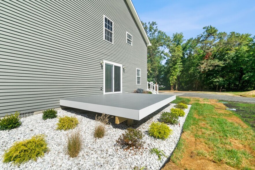 Building Photo - 680 Chestnut Springs Ln