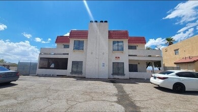 Building Photo - 2377 Exeter Dr