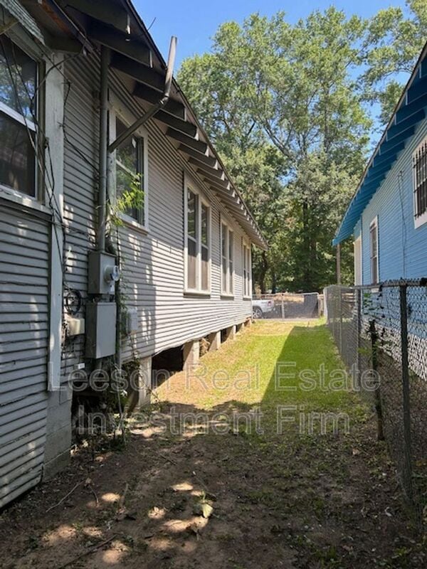 Building Photo - 3115 Frederick St