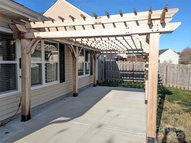 Building Photo - 134 Nevis Ln