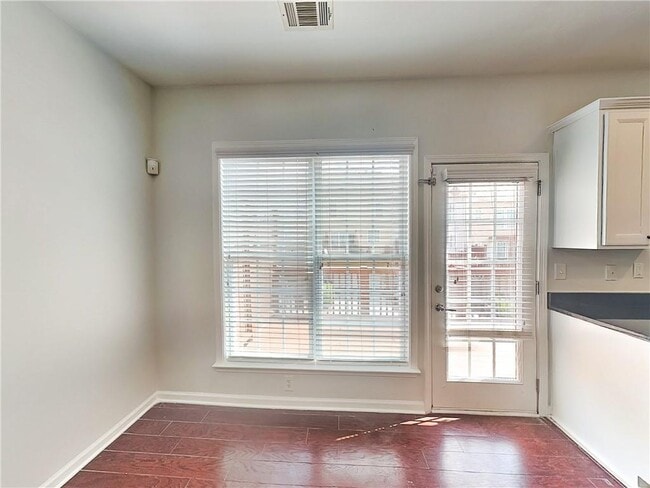 Building Photo - 2279 Millhaven St SE