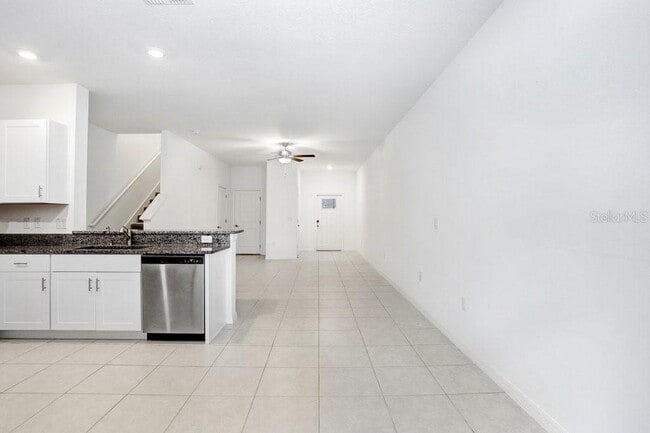 Building Photo - 6024 Shiner St