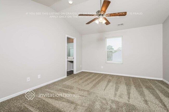 Building Photo - 860 Avery Pond Dr