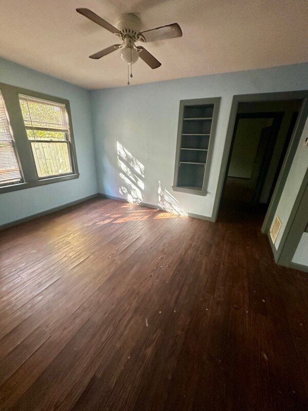 Building Photo - 706-708-708 Ridgelea Ave